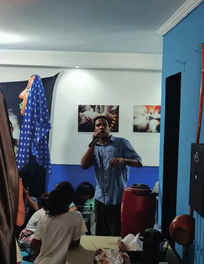 Apresentação musical na Galeria